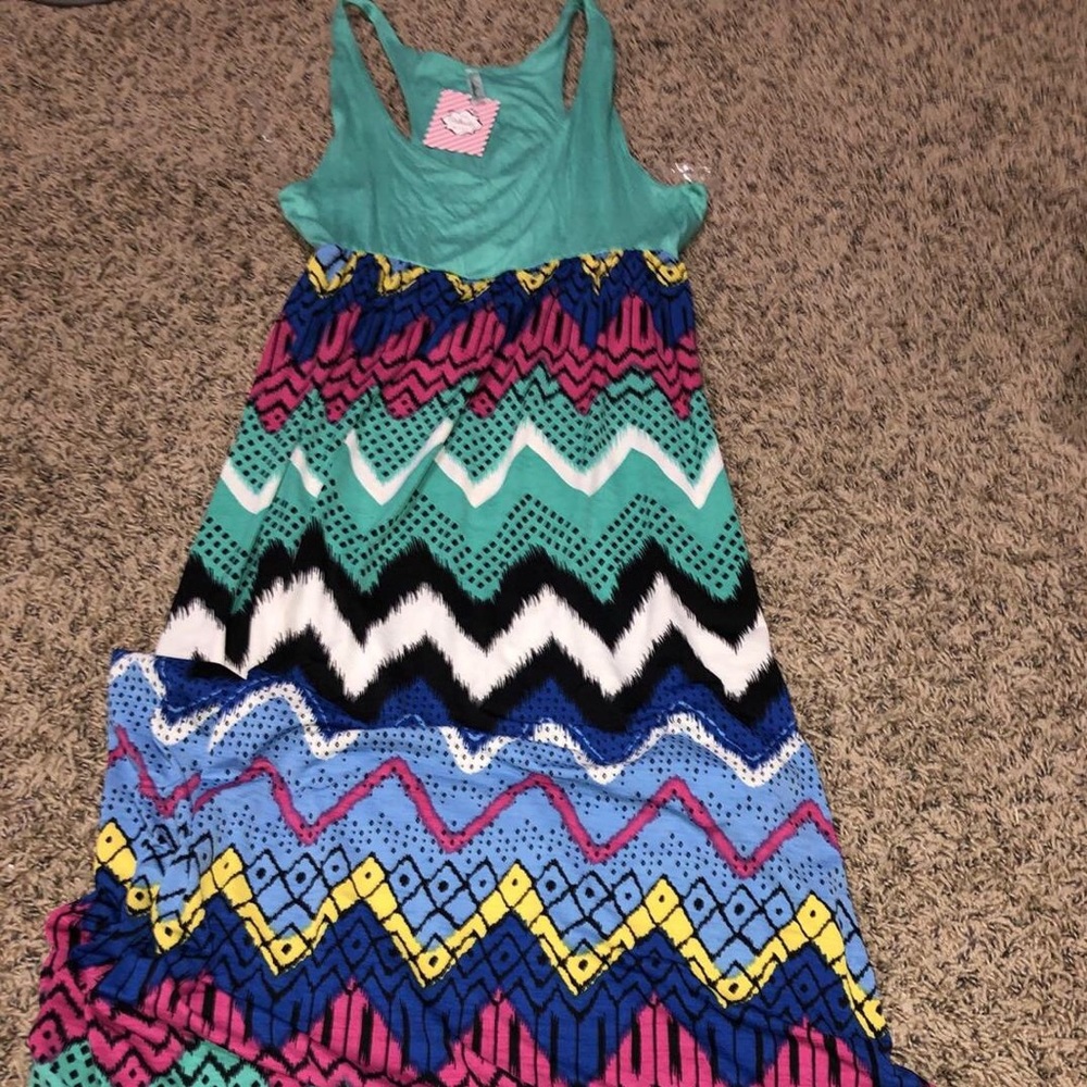 NWT Chevron Maxi Dress
